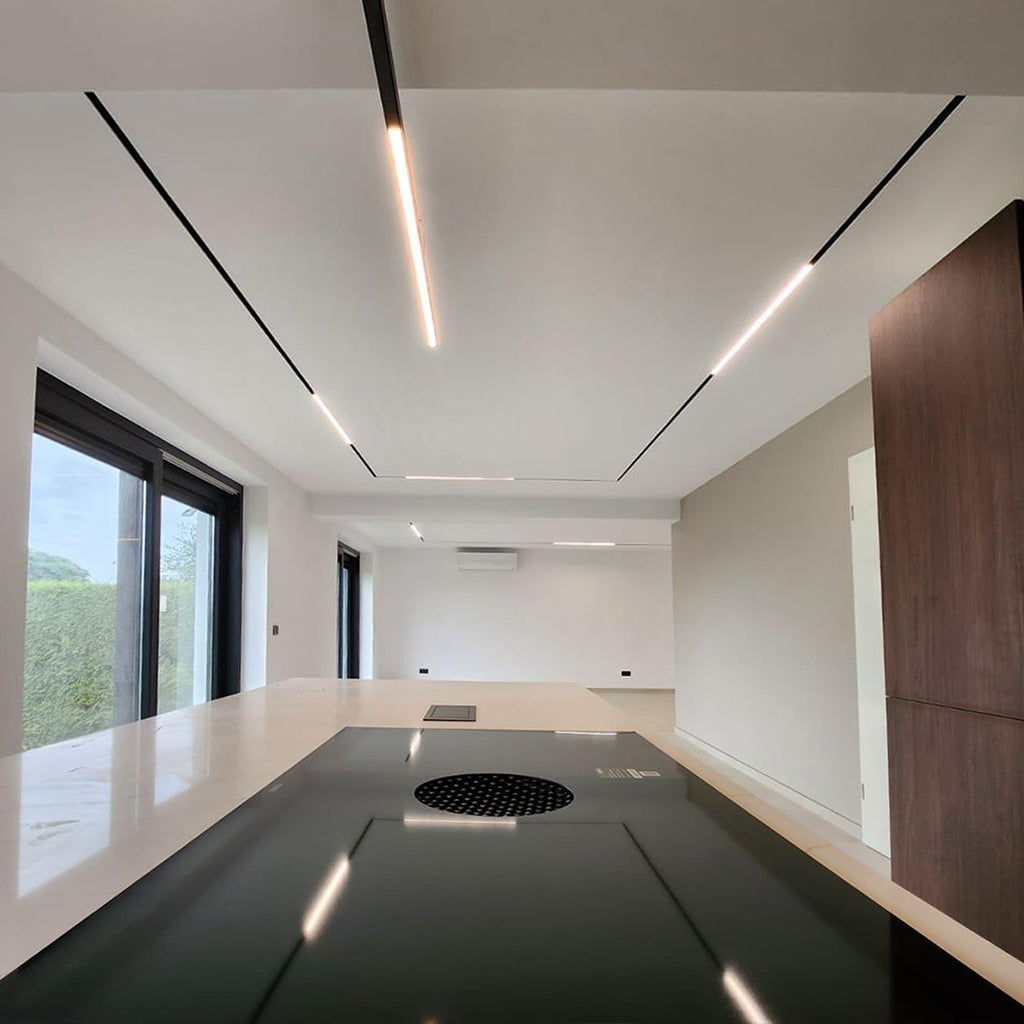 Sina magnetica cu MONTAJ INCORPORAT pentru placari LUXON