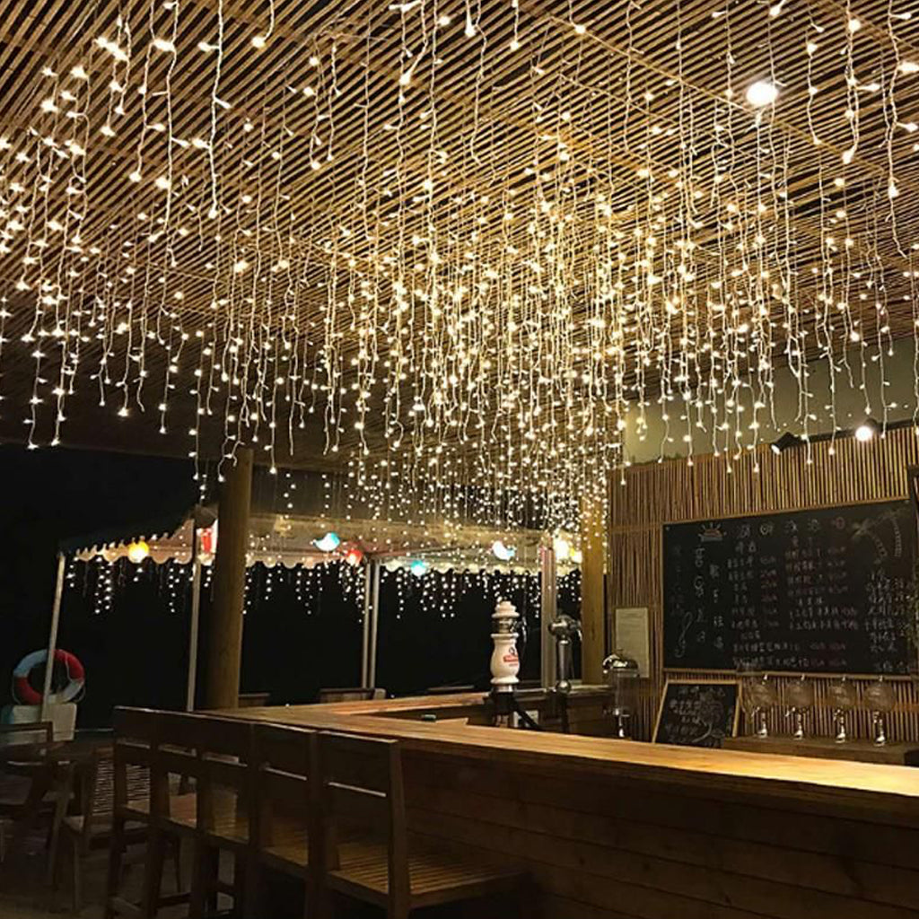 Perdea Luminoasa 4M x 0.6M 120 LED-uri Interconectabila Plase Lumini Terasa