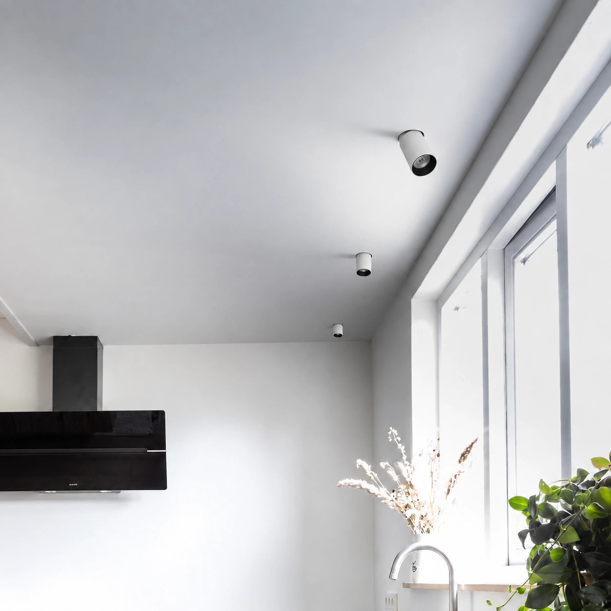 Spot retractabil, incastrat, fara rama VECTOR LIGHT alb LUXON